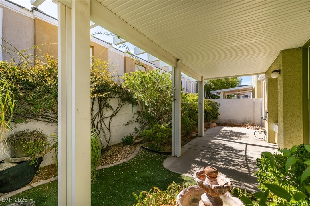 Photo 36 of 48, 1004 Collingtree Street