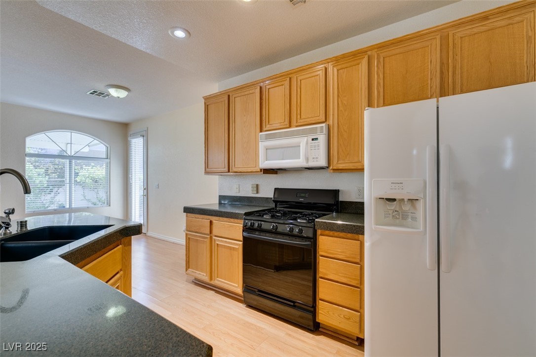 Photo 20 of 48, 1004 Collingtree Street