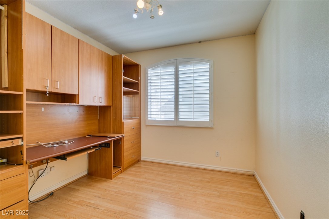 Photo 24 of 48, 1004 Collingtree Street
