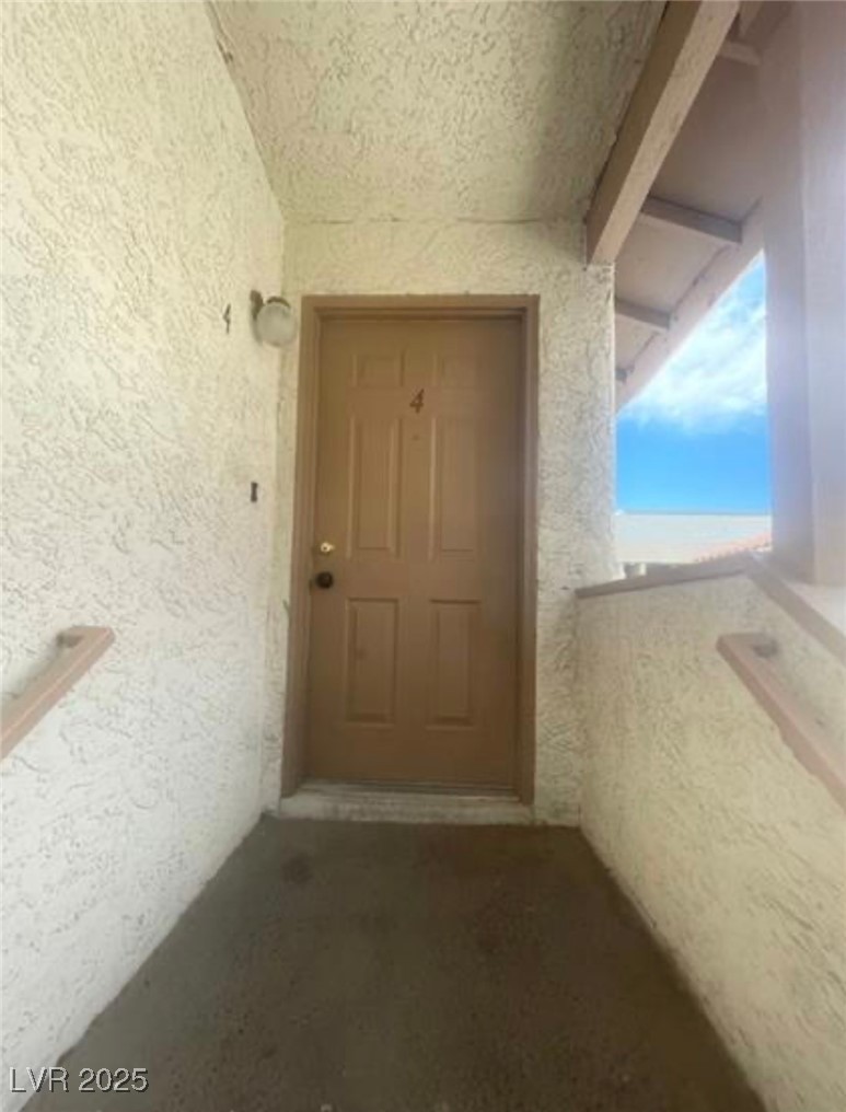 Photo 3 of 1321 Del Mar Street #4