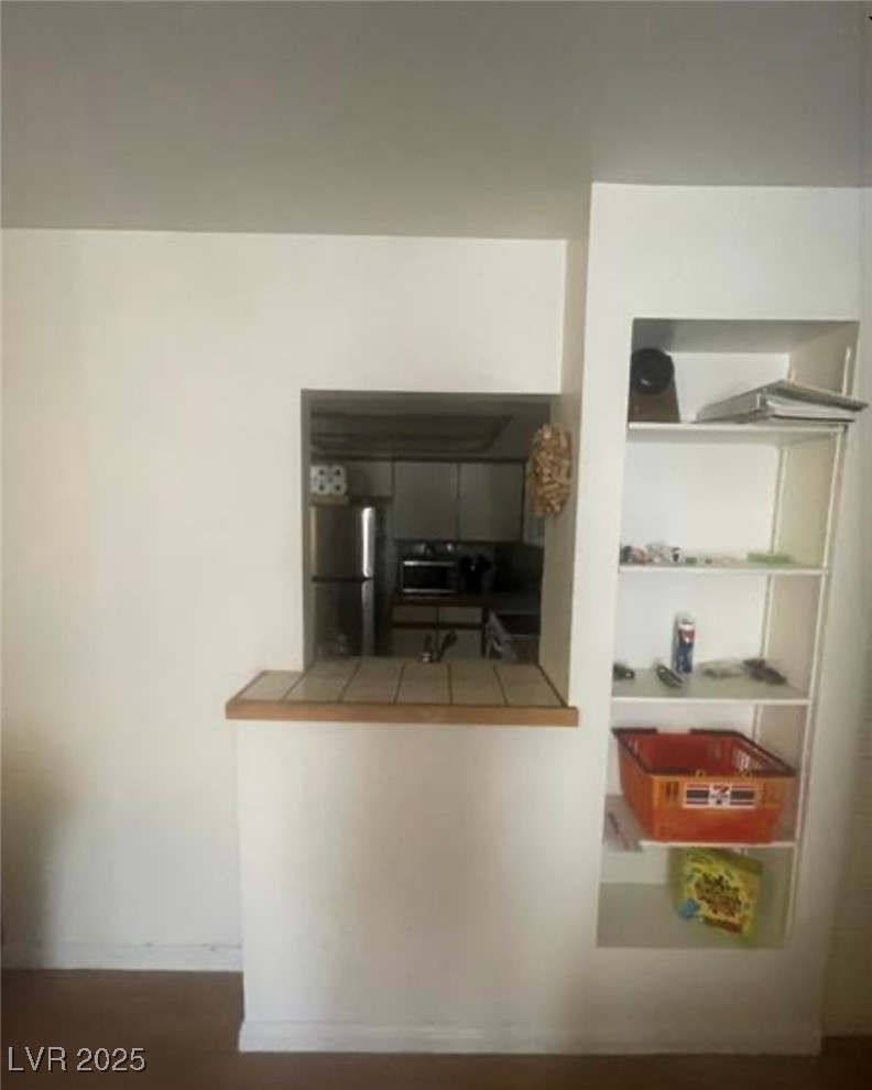 Photo 6 of 20, 1321 Del Mar Street #4