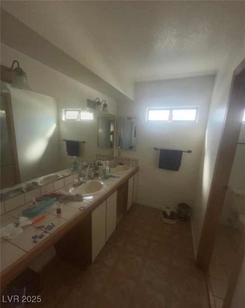 Photo 10 of 20, 1321 Del Mar Street #4