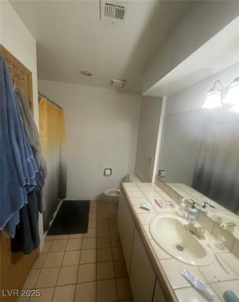 Photo 13 of 20, 1321 Del Mar Street #4