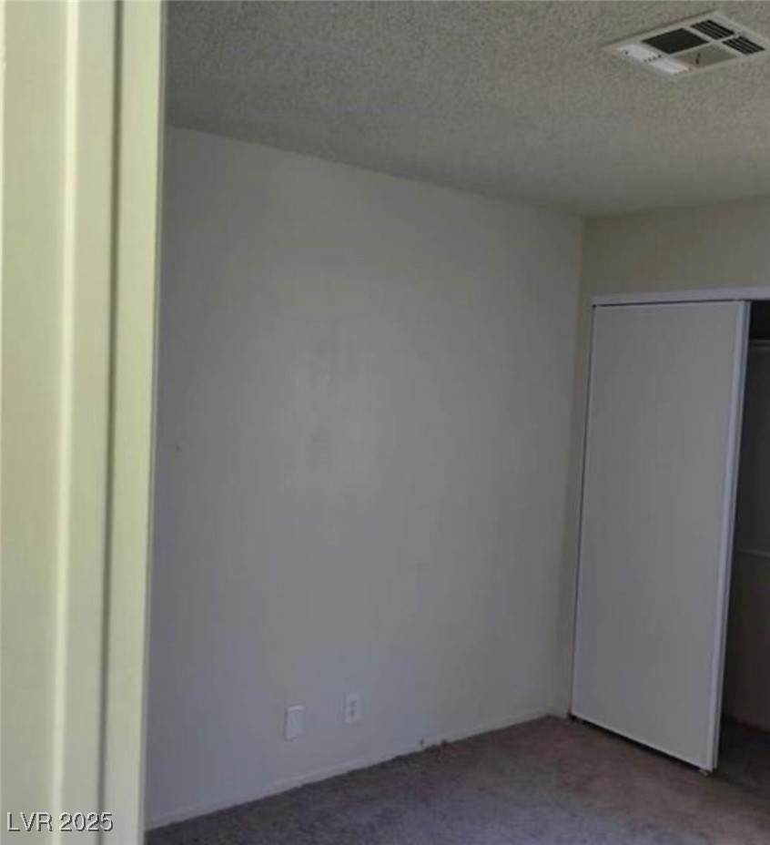 Photo 14 of 45, 5049 Spencer Street #D