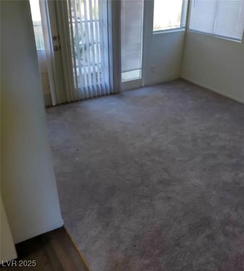 Photo 16 of 45, 5049 Spencer Street #D