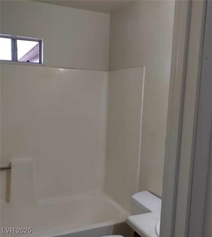 Photo 36 of 45, 5049 Spencer Street #D