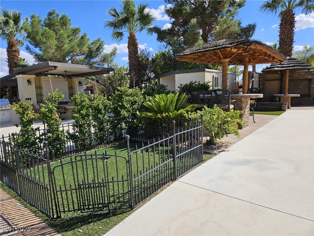 Photo 8 of 24, 8175 Arville Street #308