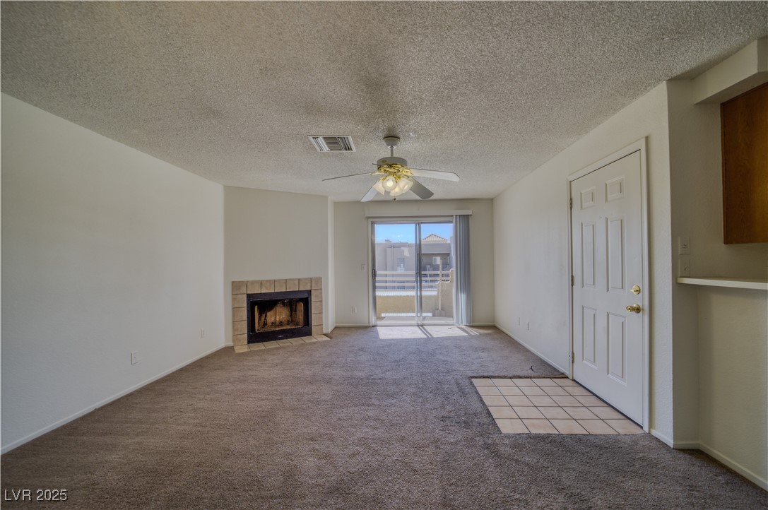 Photo 10 of 39, 2232 Aspen Mirror Way #202