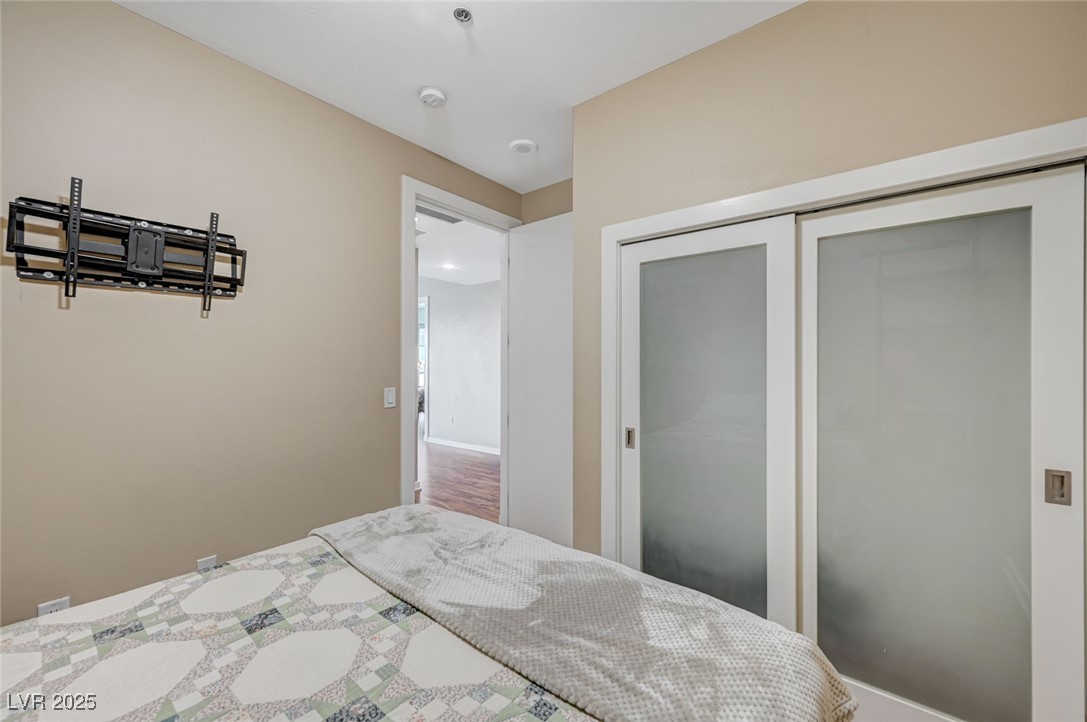 Photo 27 of 49, 4575 Dean Martin Drive #806