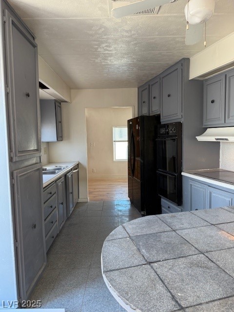 Photo 18 of 38, 1655 Marble Avenue #754
