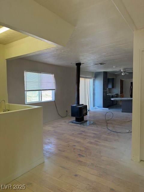 Photo 31 of 38, 1655 Marble Avenue #754