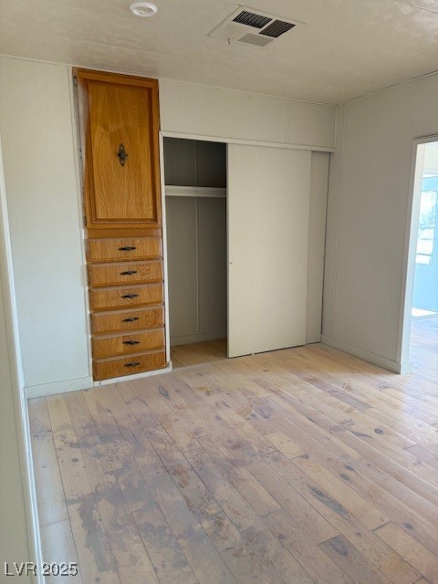 Photo 32 of 38, 1655 Marble Avenue #754
