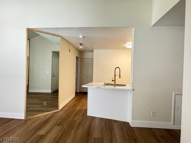 Photo 6 of 30, 450 Elm Drive #205