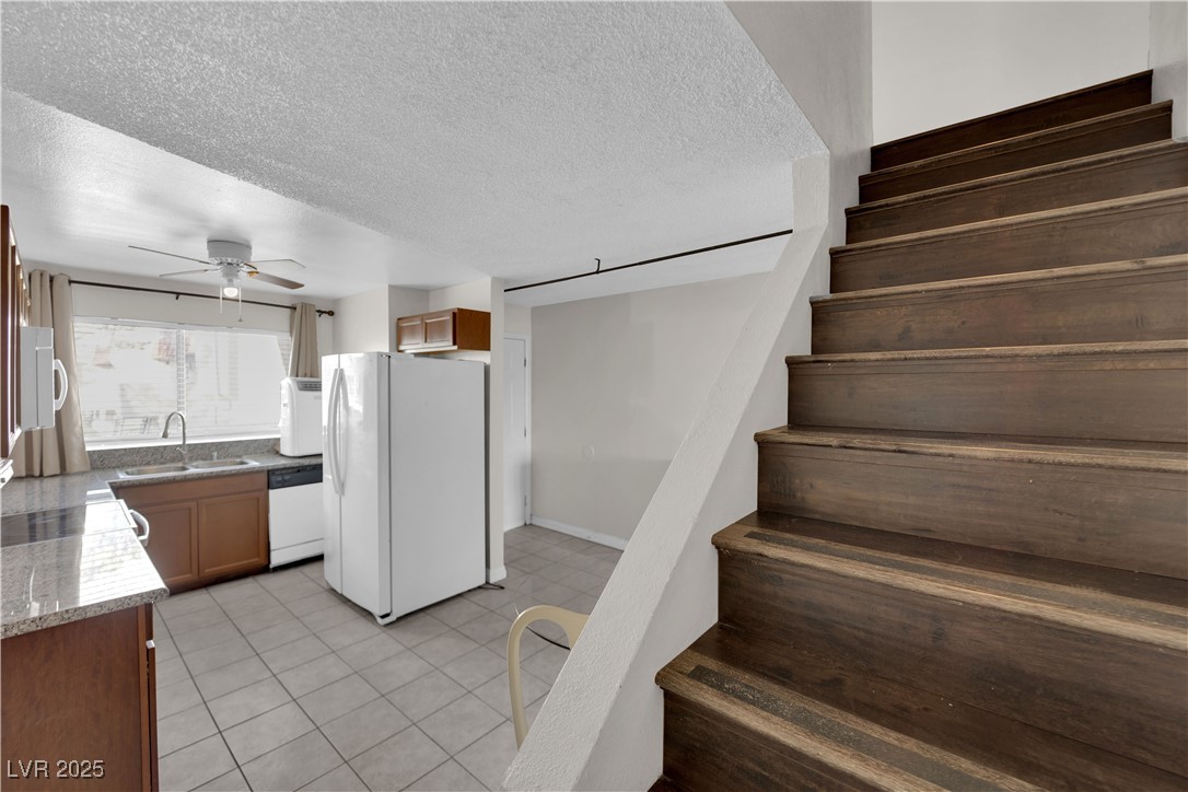 Photo 8 of 24, 3555 Arville Street #105C