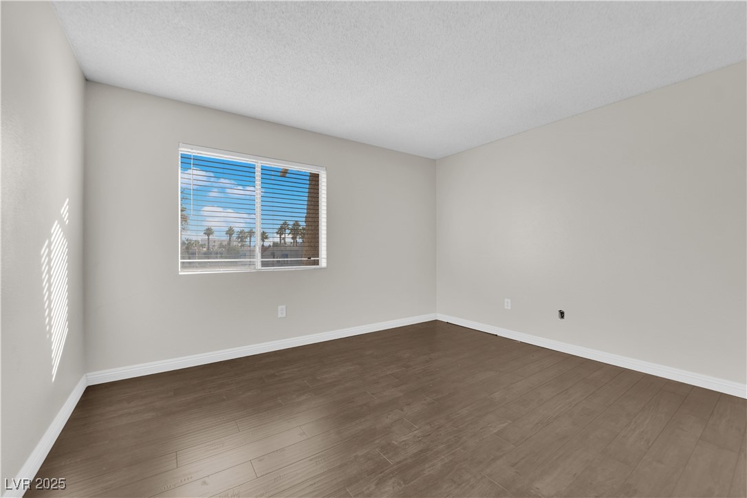 Photo 13 of 24, 3555 Arville Street #105C