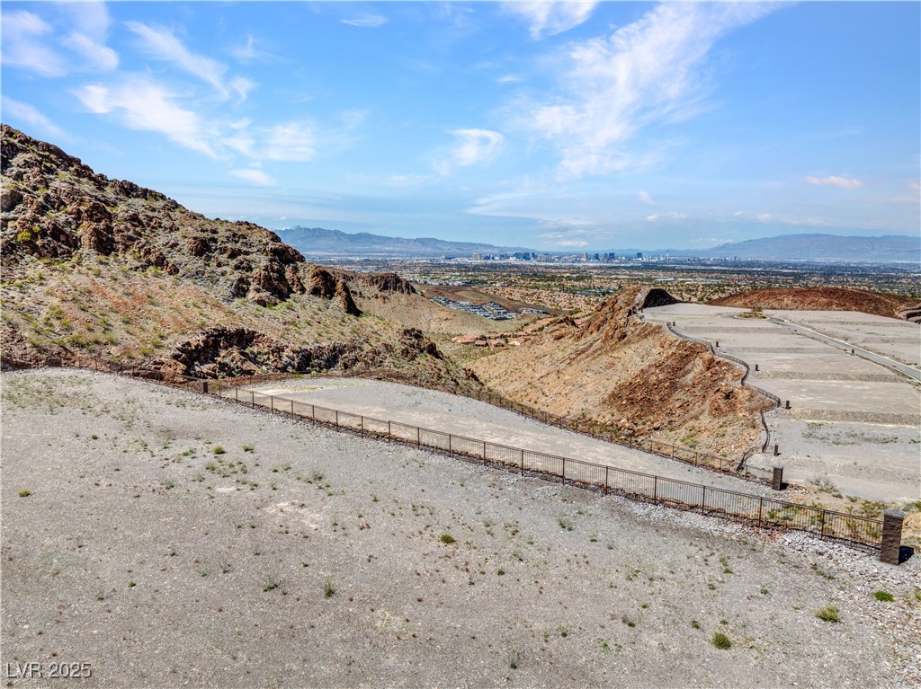 36 High Knoll Court, Henderson 89012