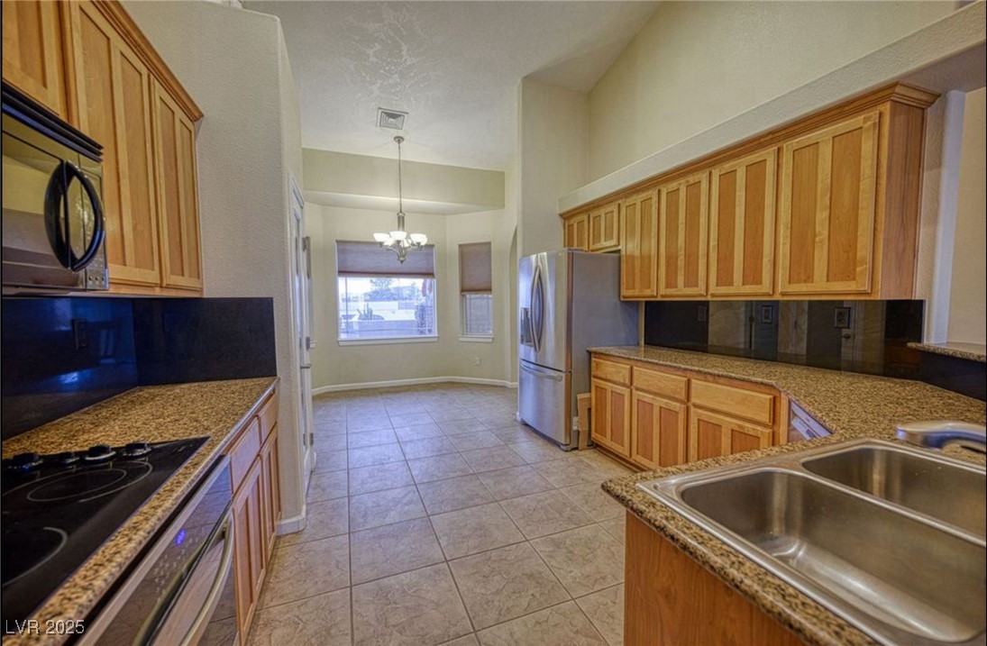 Photo 3 of 6780 Sandpebble Street