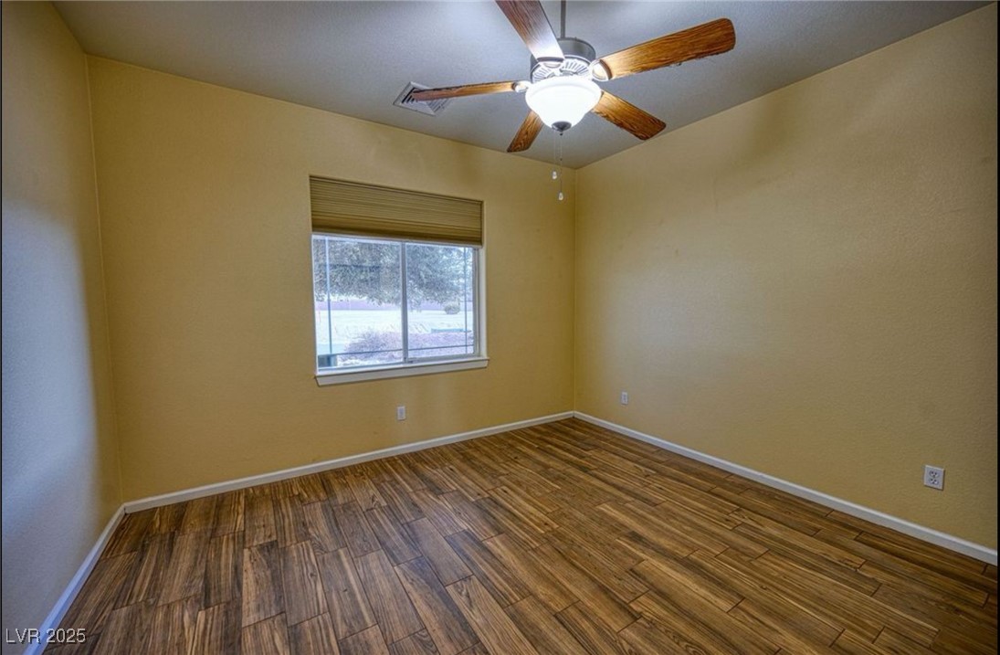 Photo 9 of 25, 6780 Sandpebble Street