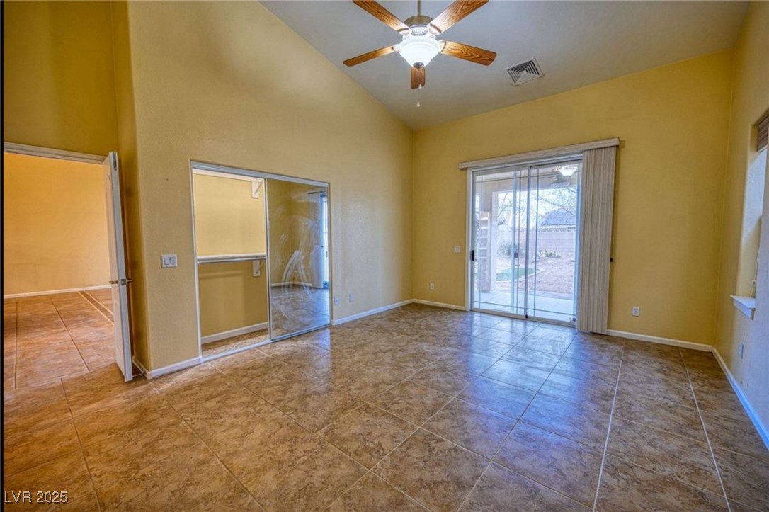 Photo 13 of 25, 6780 Sandpebble Street