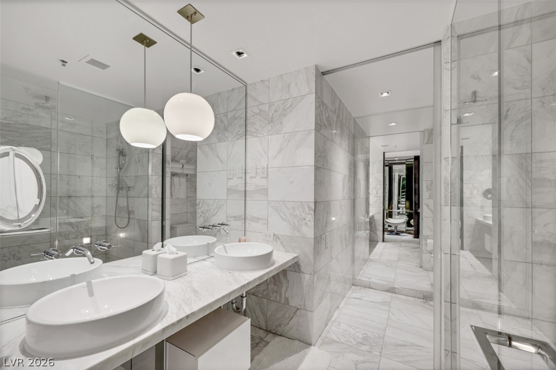 Photo 12 of 35, 4381 W Flamingo Road #2821