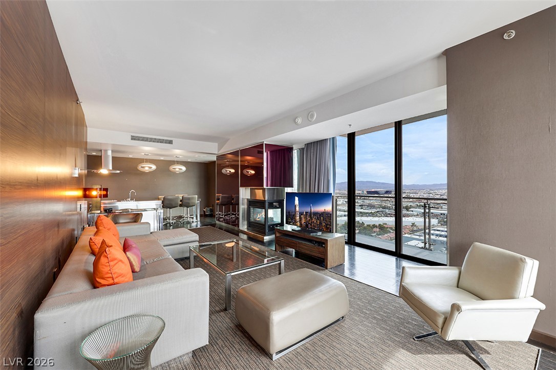 4381 W Flamingo Road #2821, Las Vegas