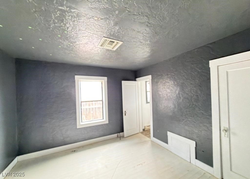 Photo 6 of 20, 70 Tennille Street