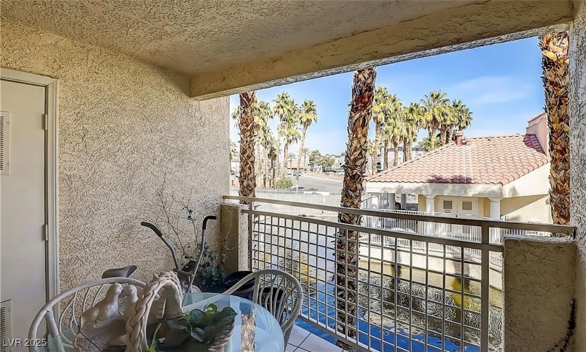 Photo 17 of 19, 5000 Red Rock Street #211