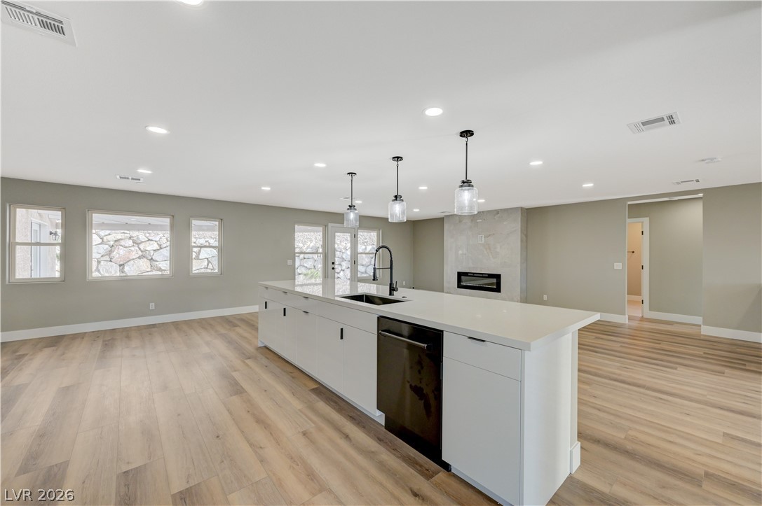 Photo 17 of 76, 909 Rhyolite Terrace