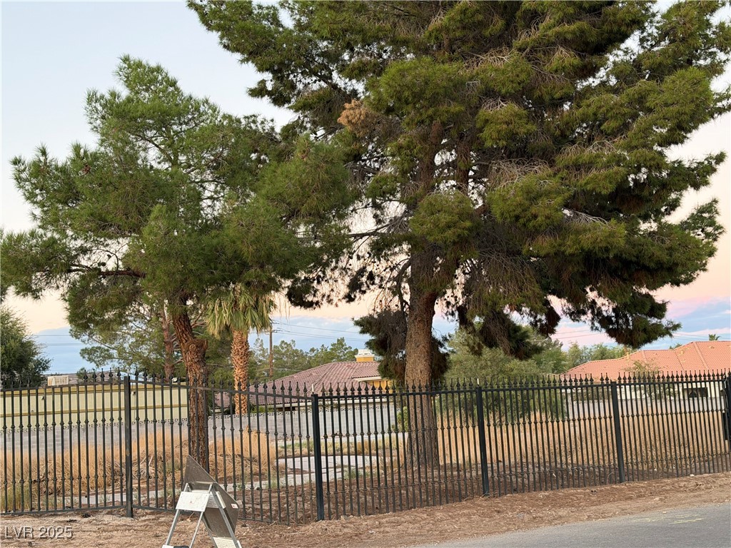 Photo 6 of 22, 6690 S Pecos Road