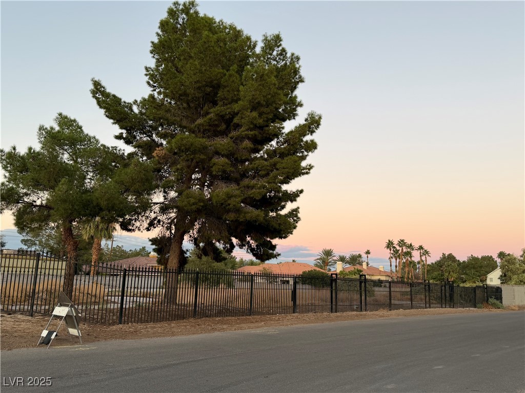 Photo 7 of 22, 6690 S Pecos Road