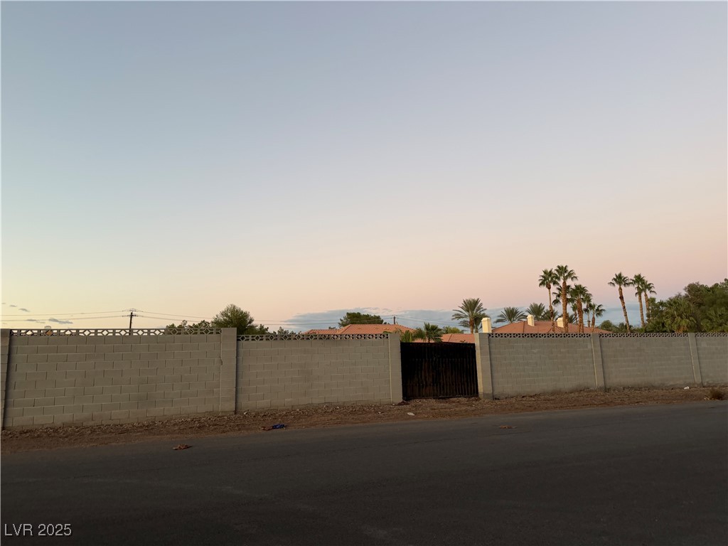 Photo 9 of 22, 6690 S Pecos Road