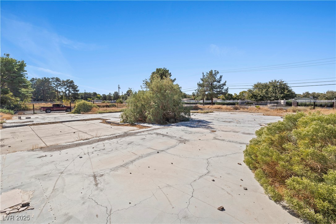 Photo 13 of 22, 6690 S Pecos Road