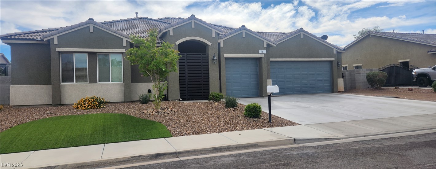 381 E Rancho Drive, Henderson 89015