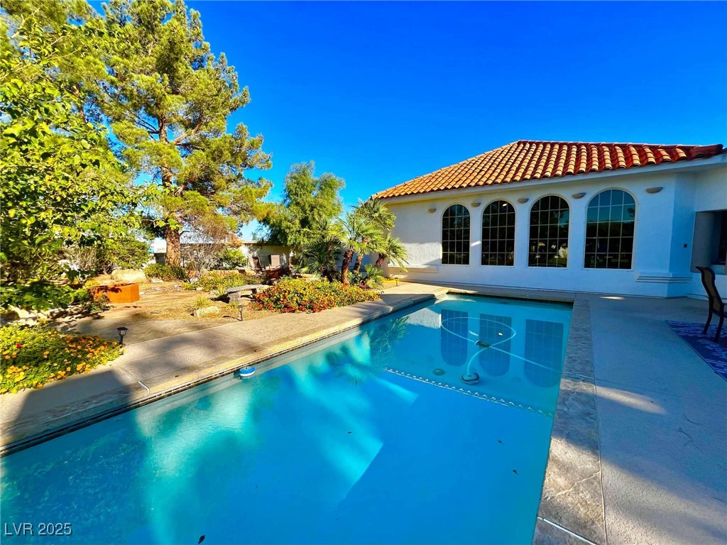 Photo 5 of 3240 W Richmar Avenue