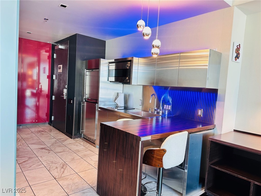 4381 W Flamingo Road #1204, Las Vegas