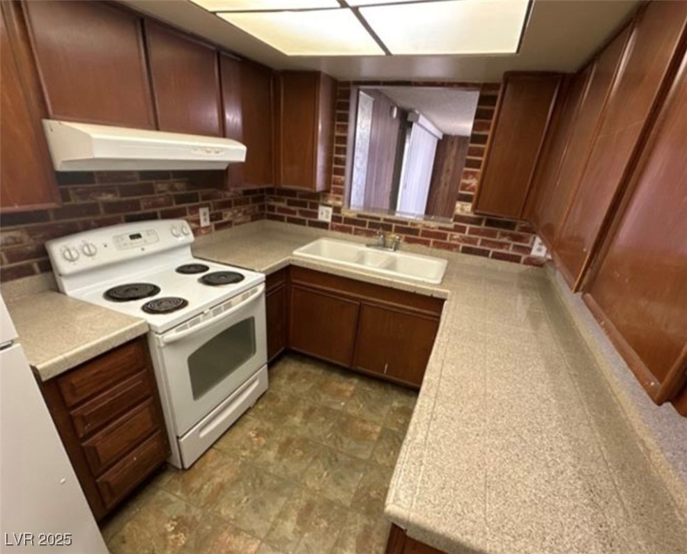 Photo 4 of 309 Rossmoyne Avenue