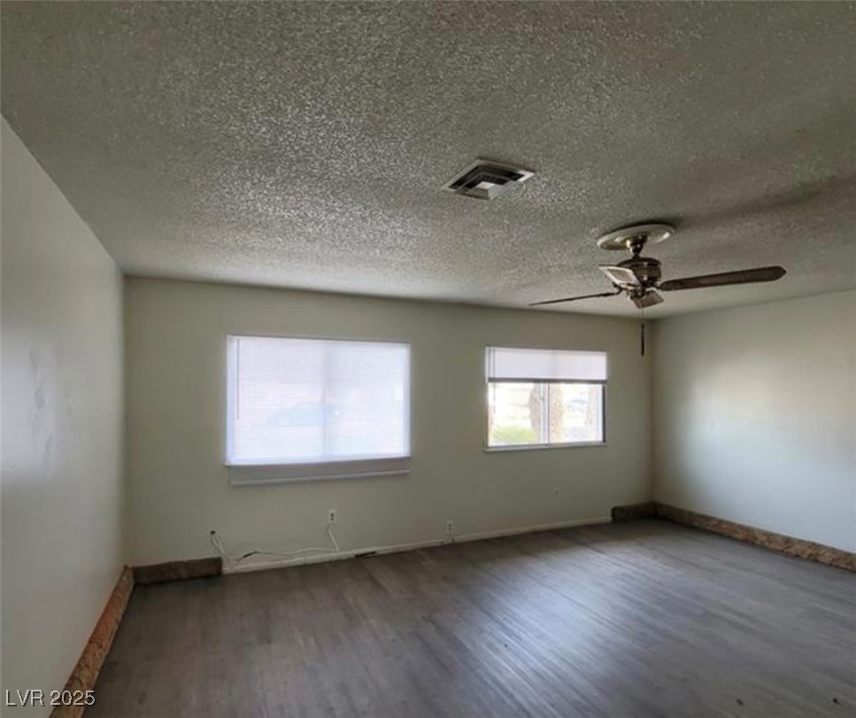 Photo 9 of 20, 309 Rossmoyne Avenue