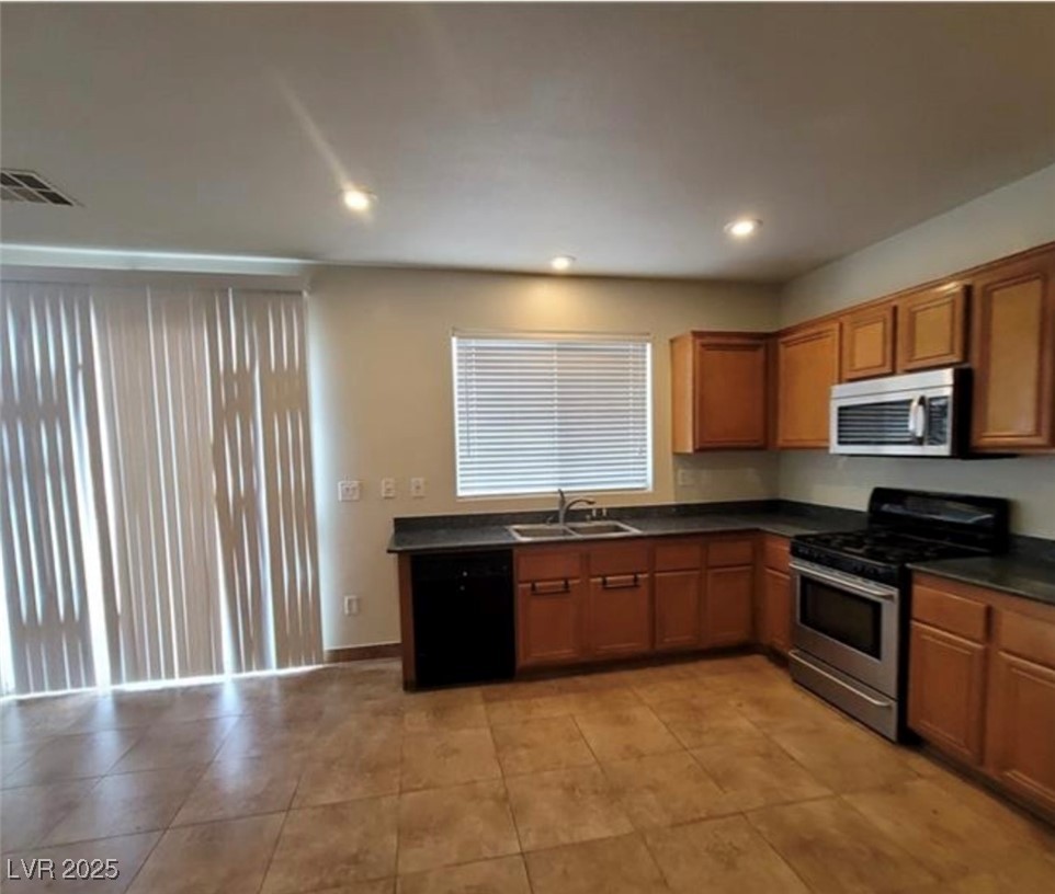 Photo 4 of 2312 Scissortail Court
