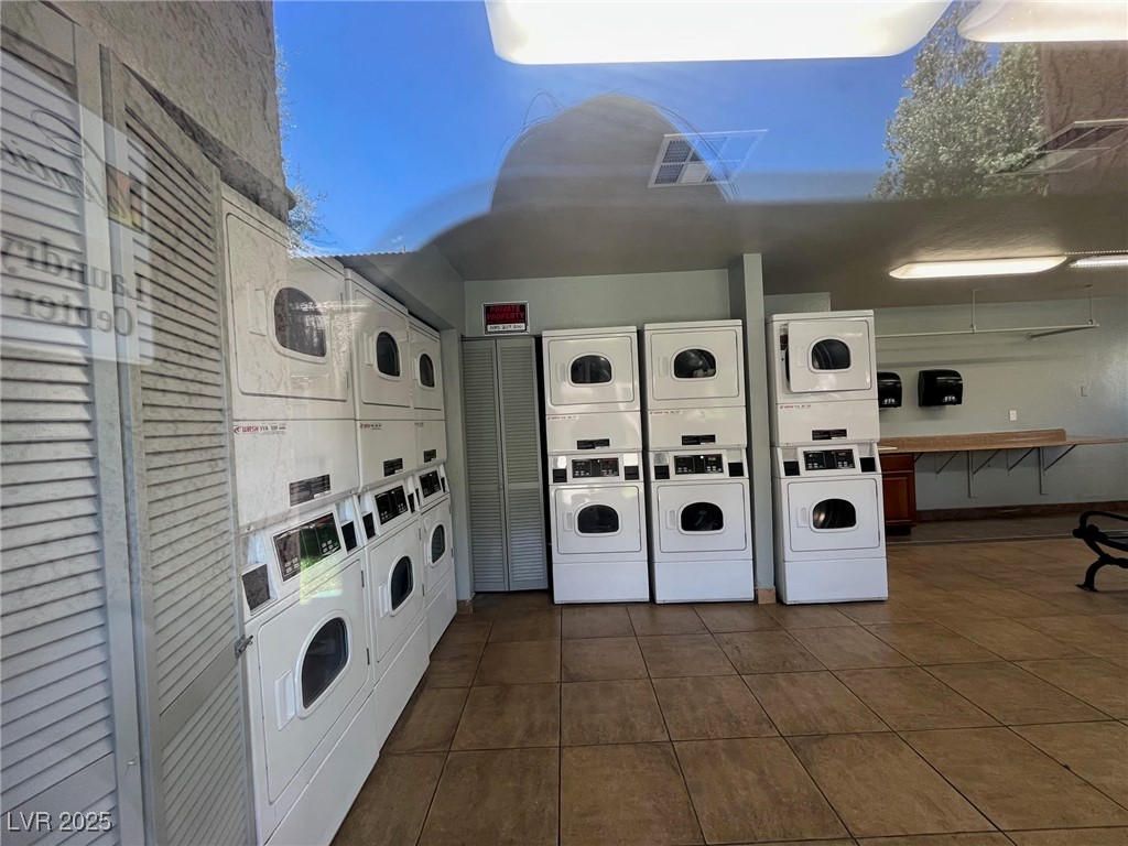 Photo 15 of 15, 1455 E Katie Avenue #K13