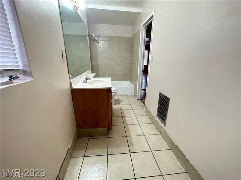 Photo 15 of 23, 2013 Bracken Avenue