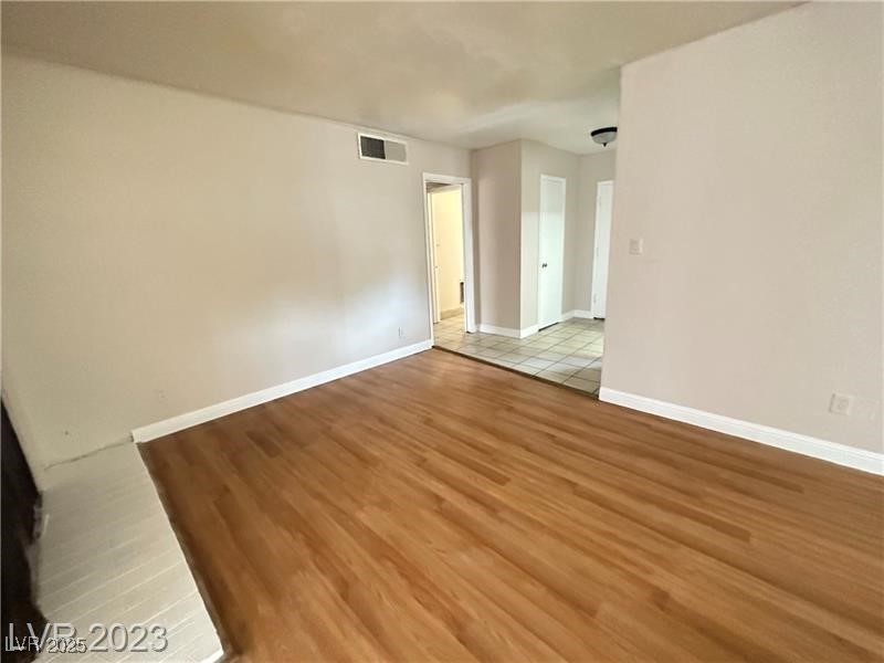 Photo 21 of 23, 2013 Bracken Avenue