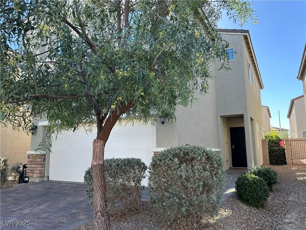 Photo 3 of 1215 Solemn Cactus Avenue