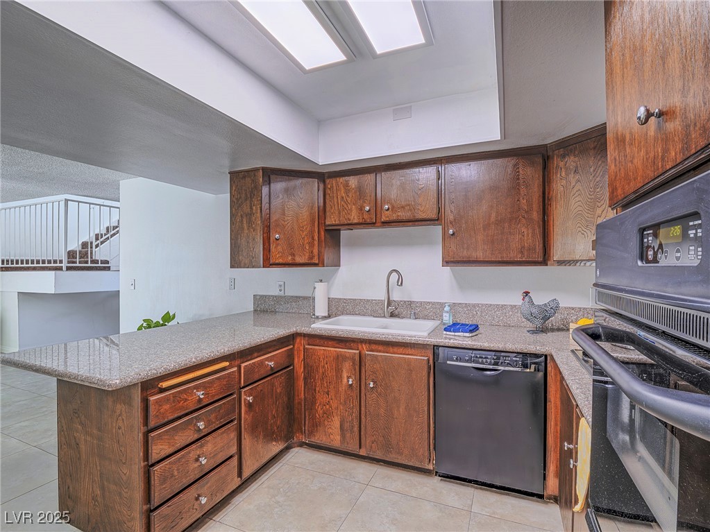 Photo 5 of 3251 Southridge Avenue