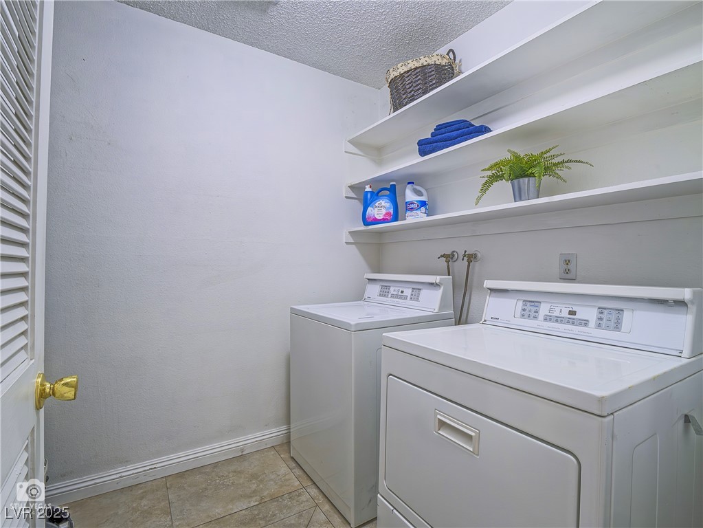 Photo 7 of 26, 3251 Southridge Avenue
