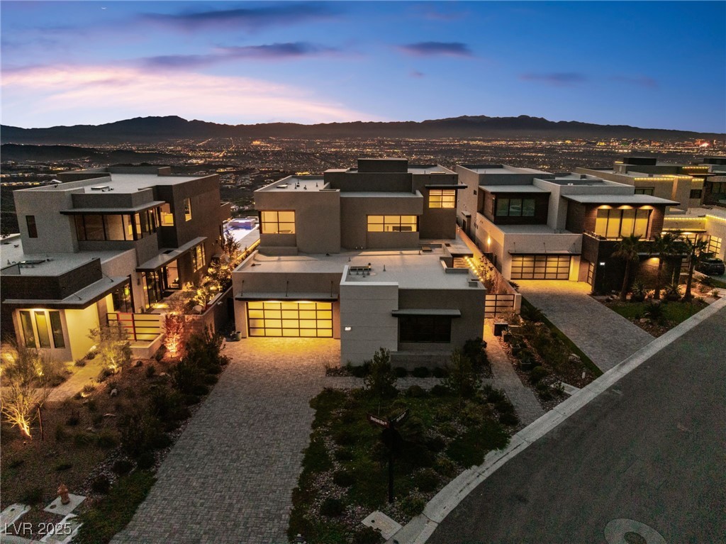 569 Overlook Rim Drive, Henderson 89012