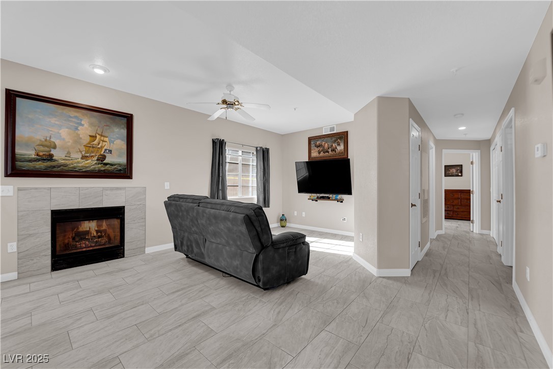 Photo 17 of 36, 2925 Wigwam Parkway #312