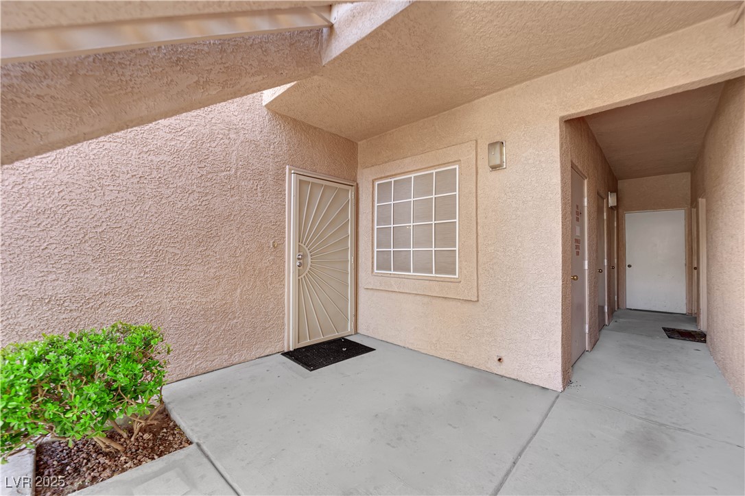 Photo 9 of 36, 2925 Wigwam Parkway #312