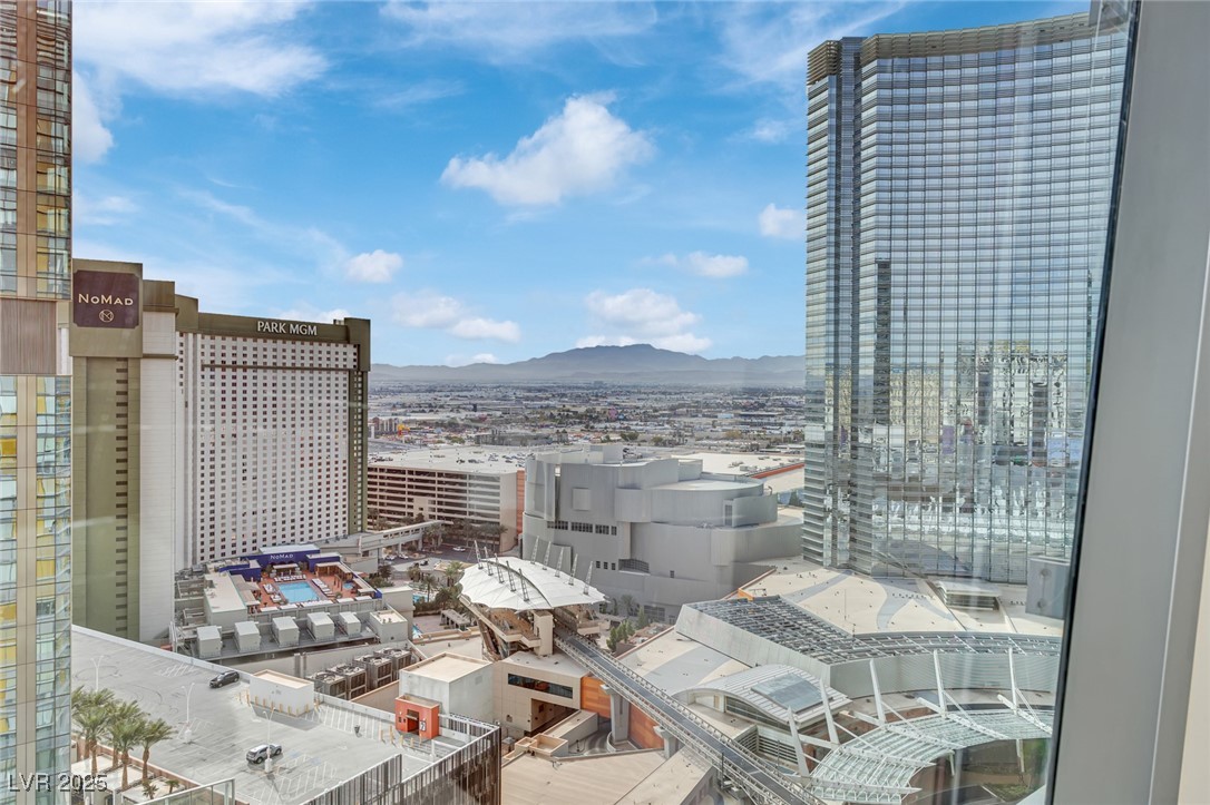 Photo 6 of 33, 3722 Las Vegas Boulevard #2101