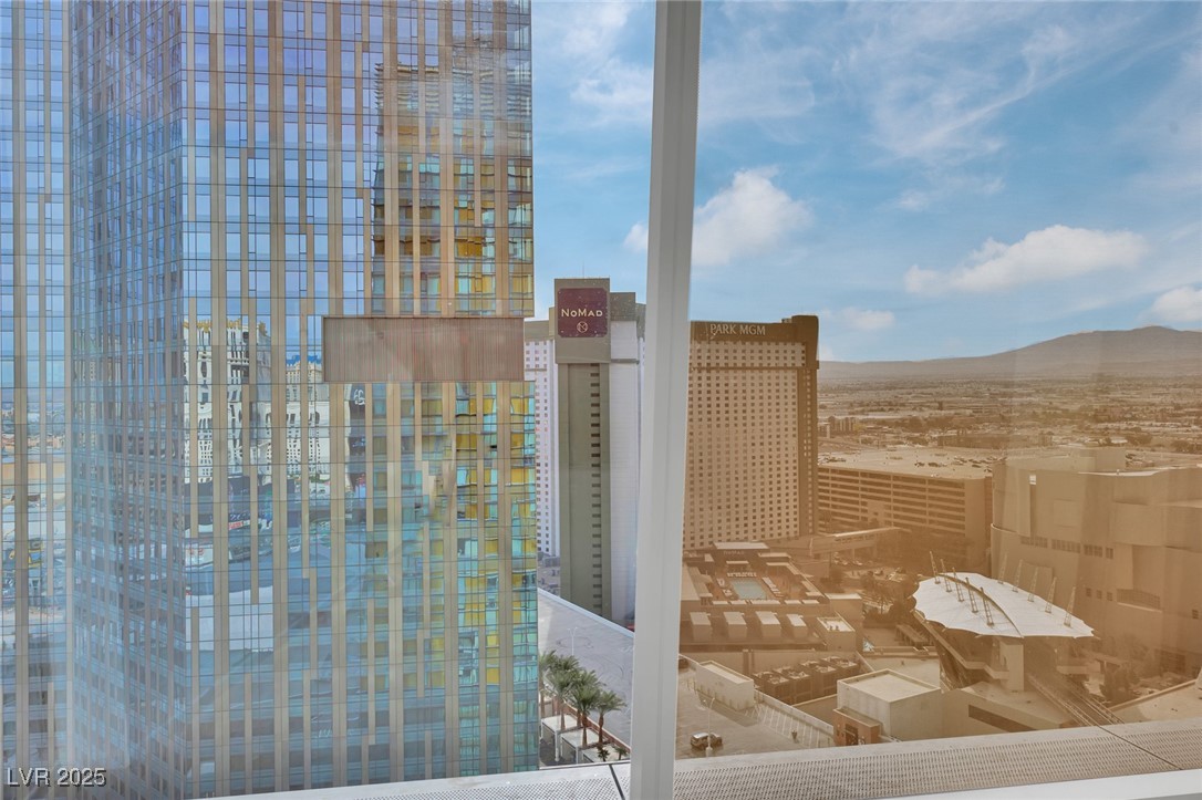 Photo 9 of 33, 3722 Las Vegas Boulevard #2101