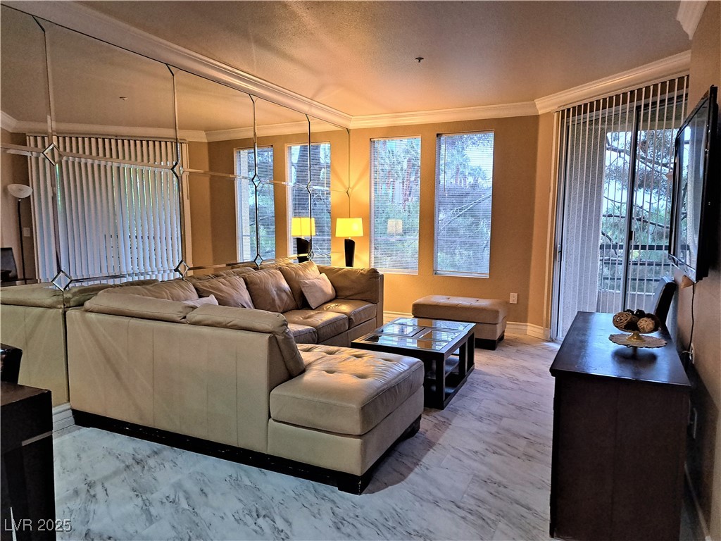 270 E Flamingo Road #212, Las Vegas 89169